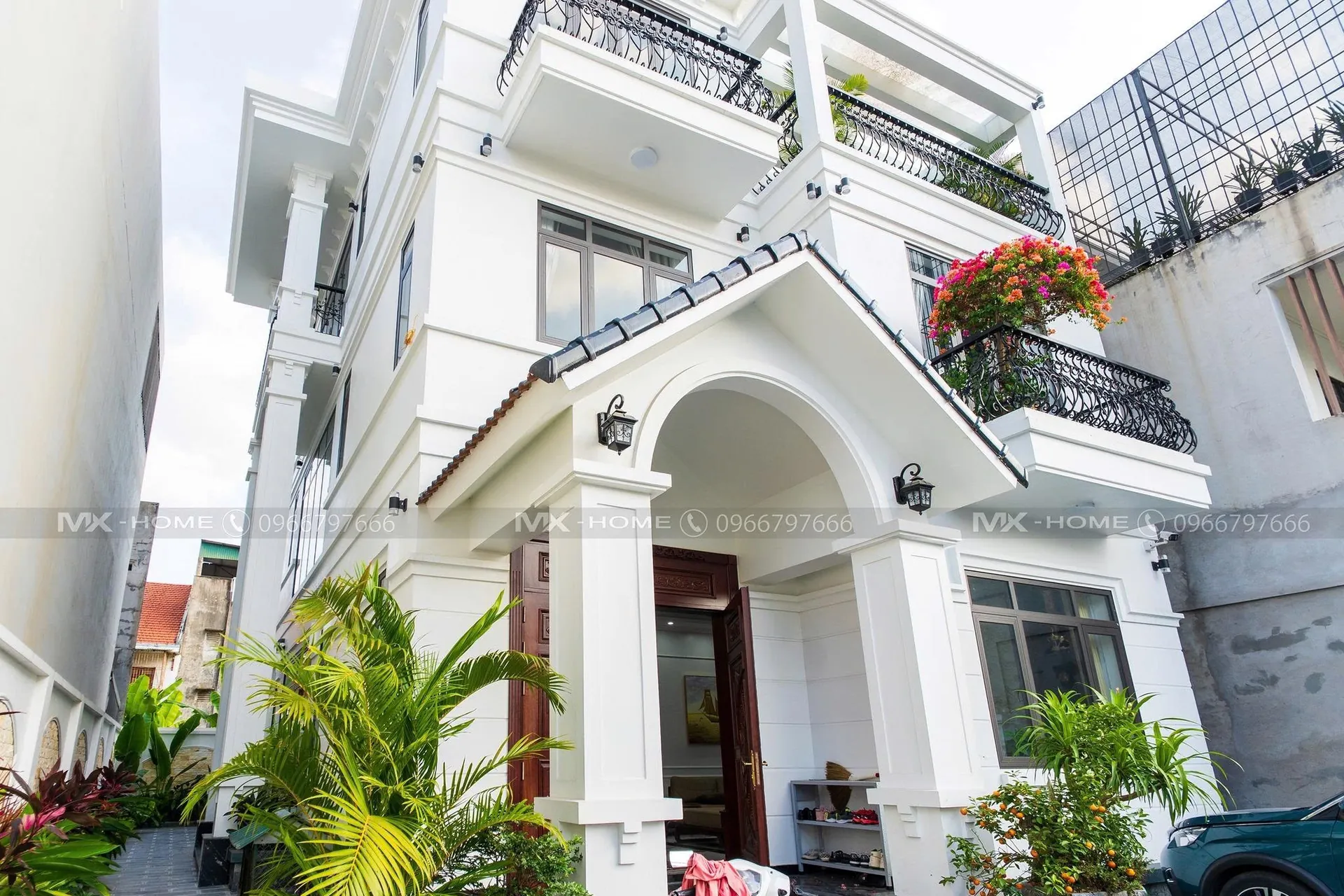 Mặt tiền biệt thự tân cổ điển