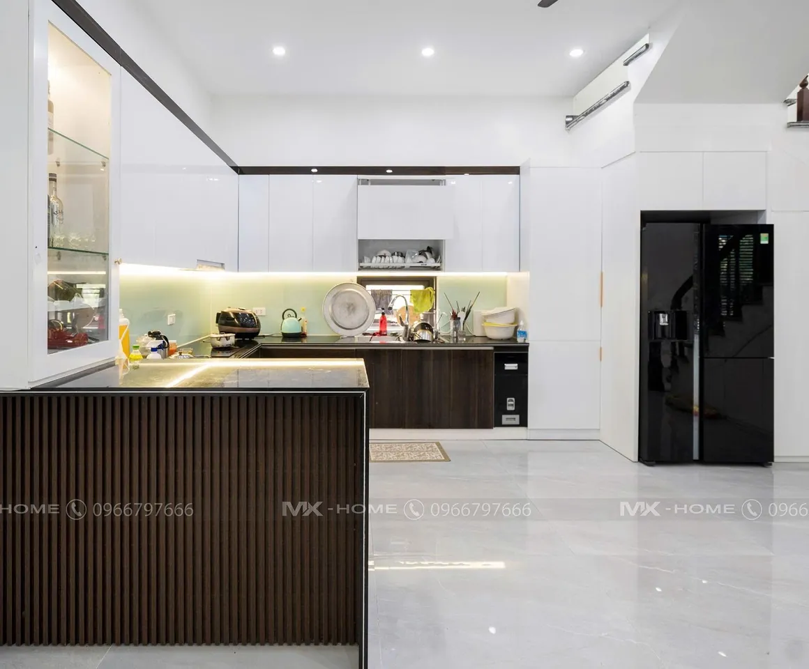 Quầy bar và tủ bếp biệt thự tân cổ điển