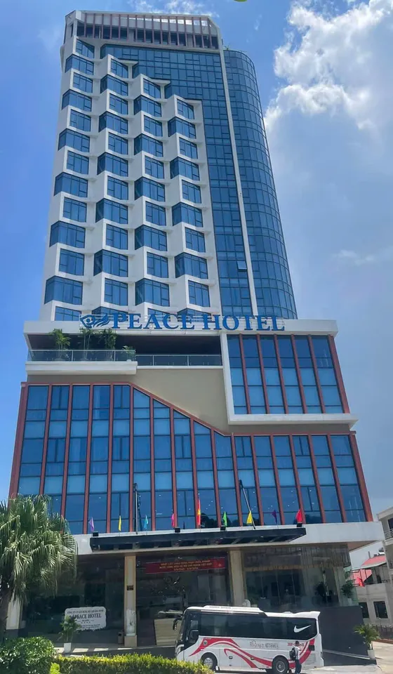 du-an-peace-hotel-01-doc.webp